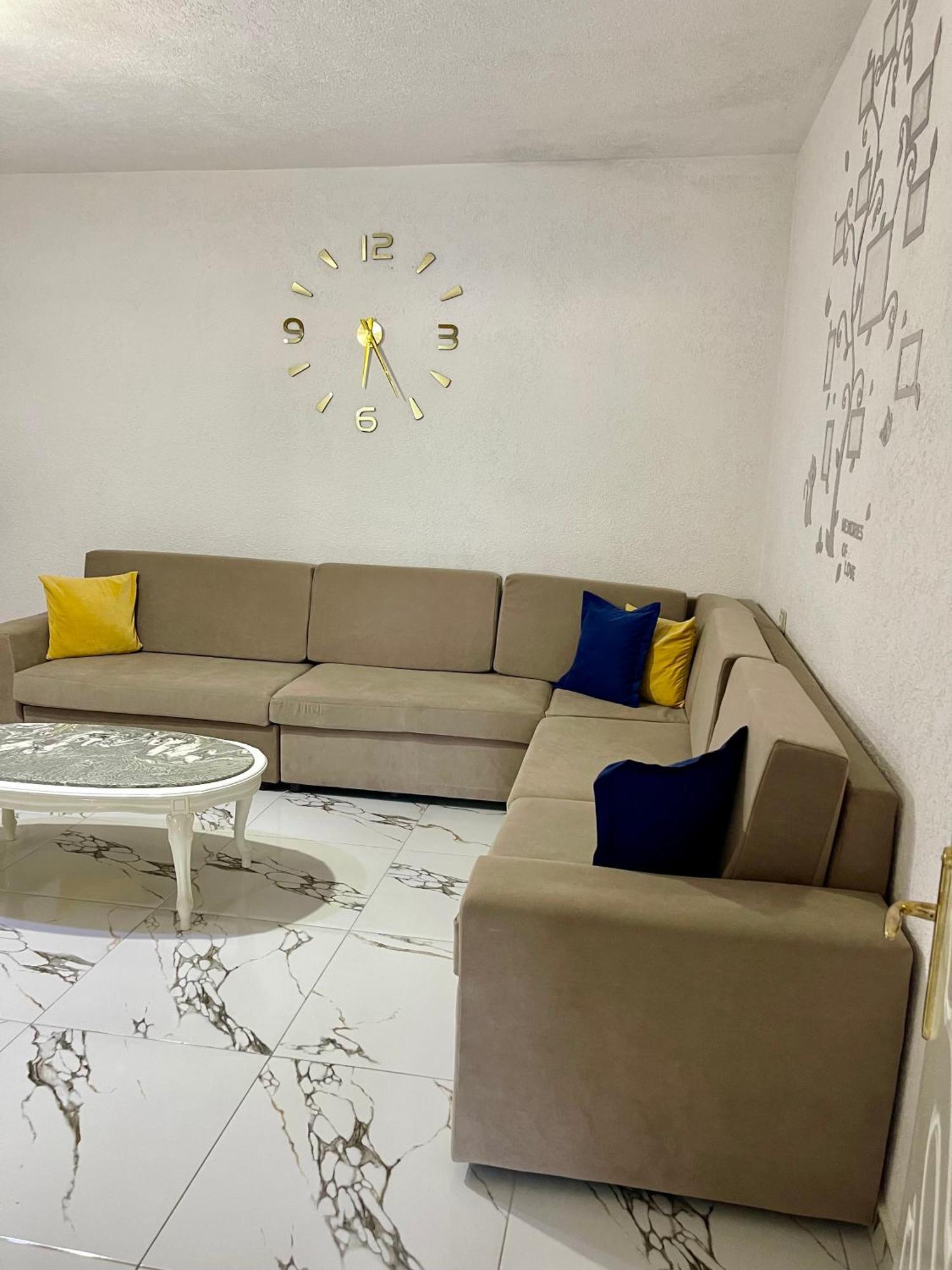 Guest House Dea Vlorë Εξωτερικό φωτογραφία