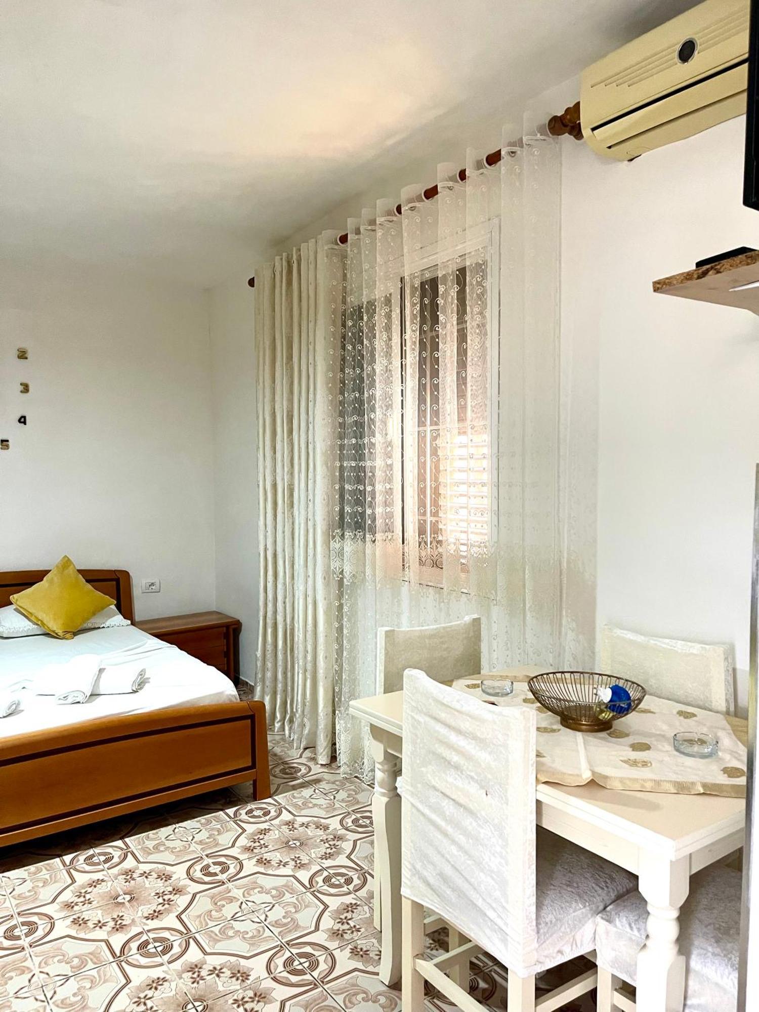 Guest House Dea Vlorë Εξωτερικό φωτογραφία