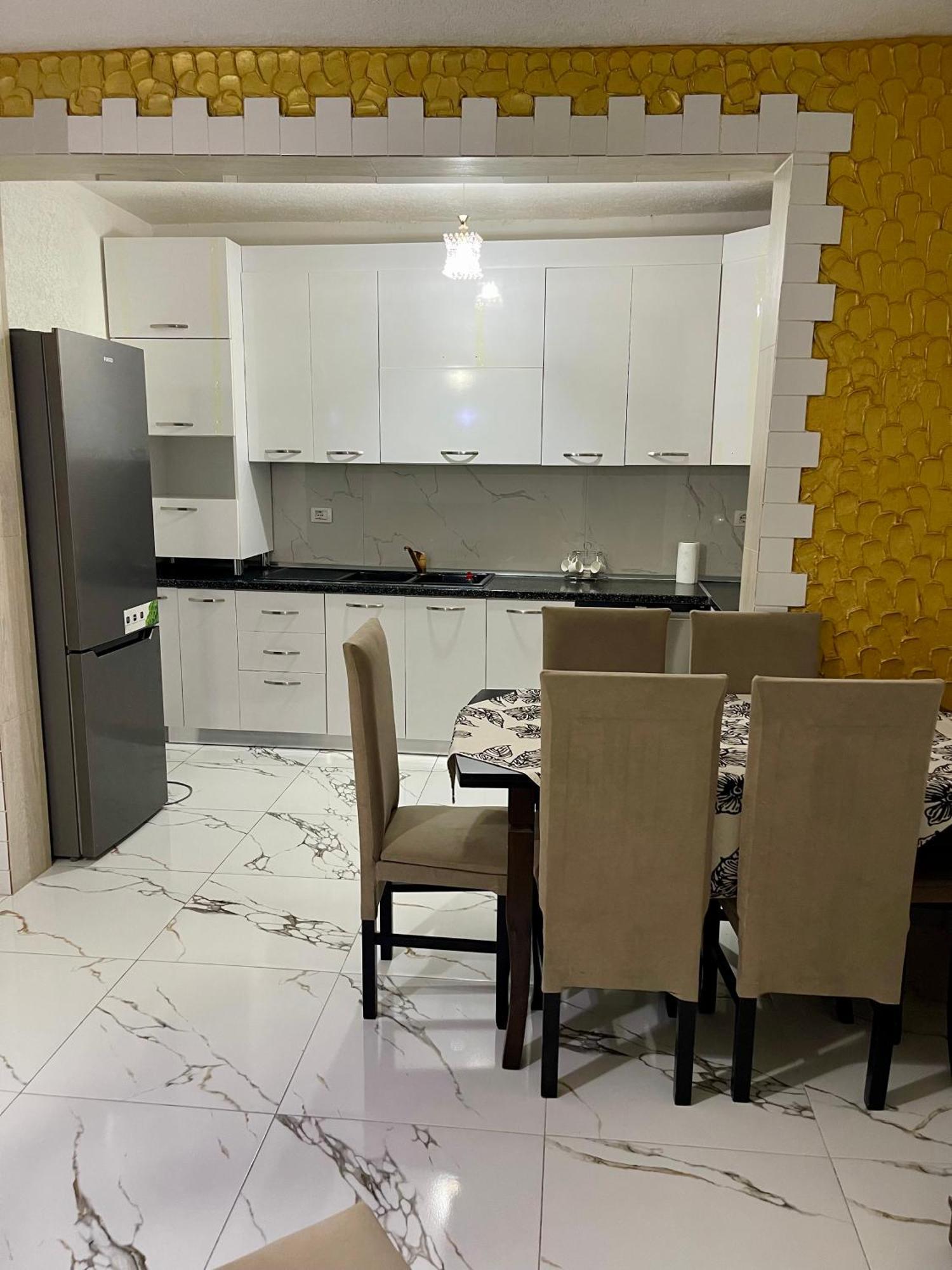 Guest House Dea Vlorë Εξωτερικό φωτογραφία