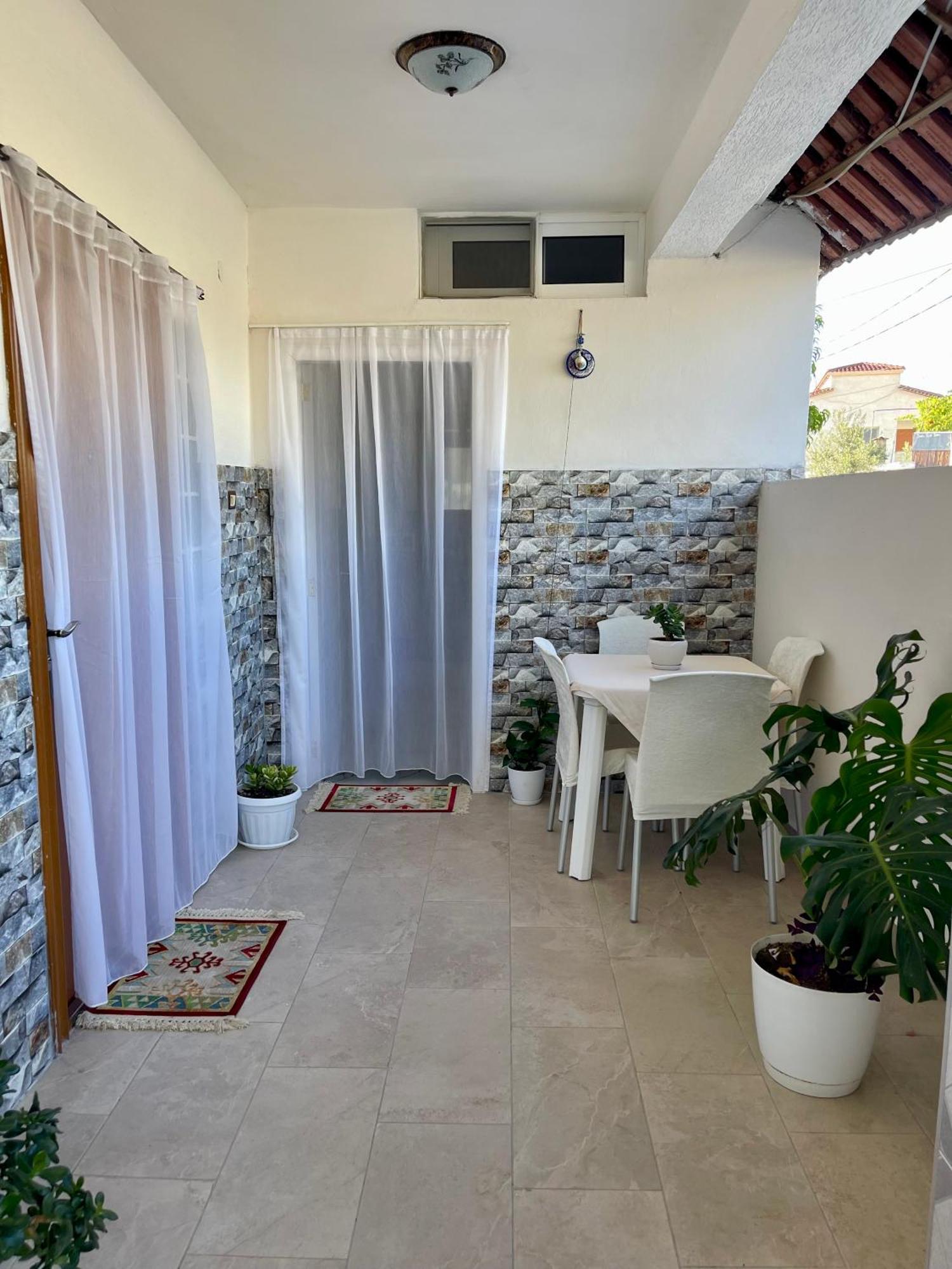 Guest House Dea Vlorë Εξωτερικό φωτογραφία