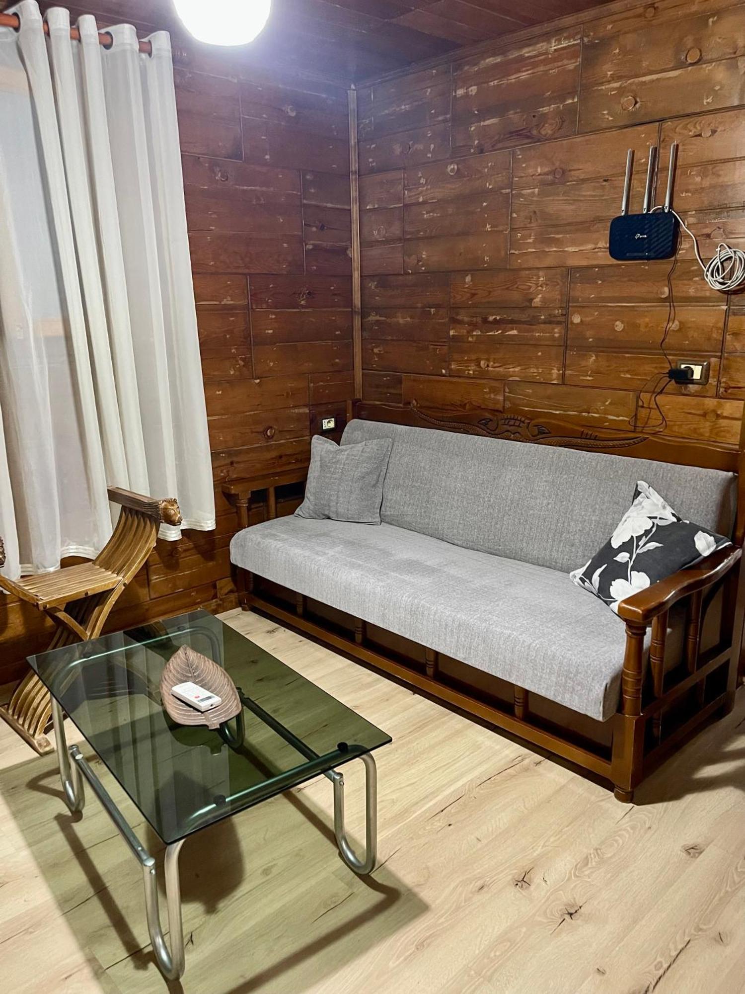 Guest House Dea Vlorë Εξωτερικό φωτογραφία