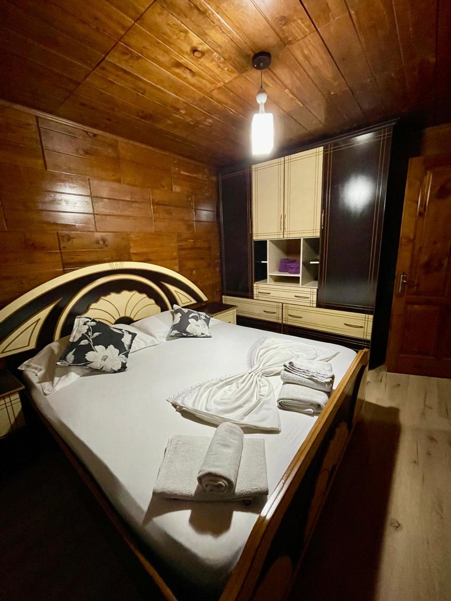 Guest House Dea Vlorë Εξωτερικό φωτογραφία